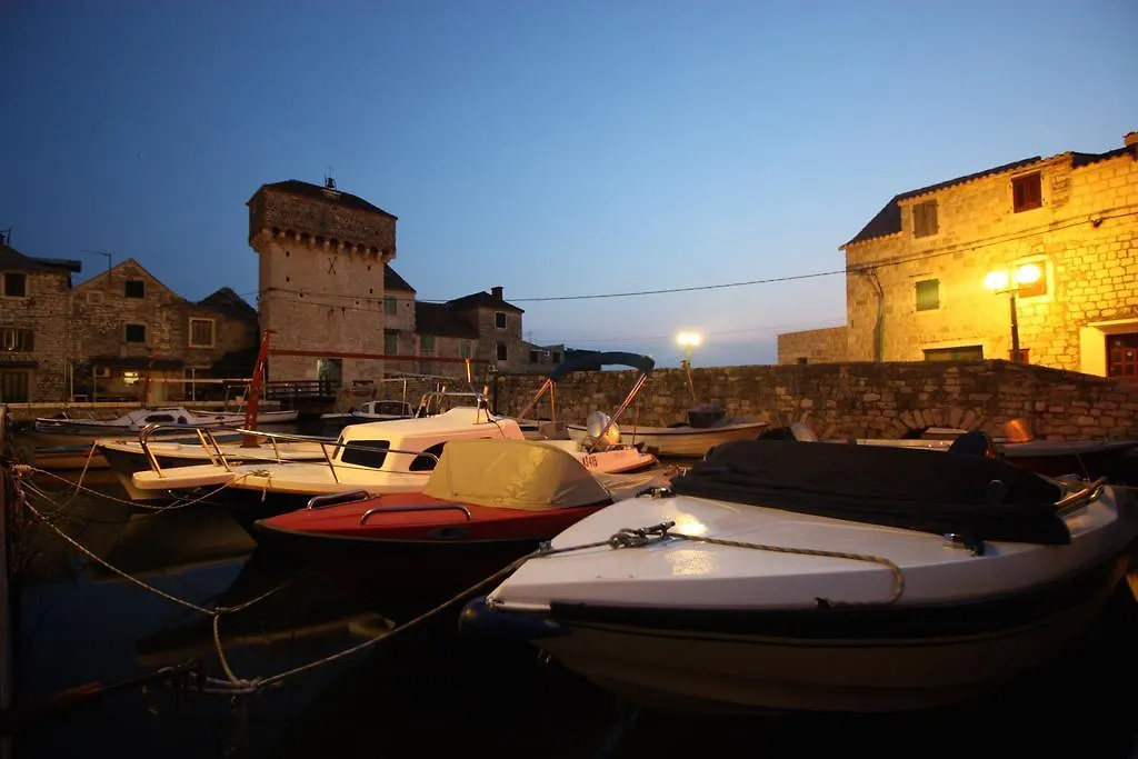 Apartment La Luna Kastela Croatia