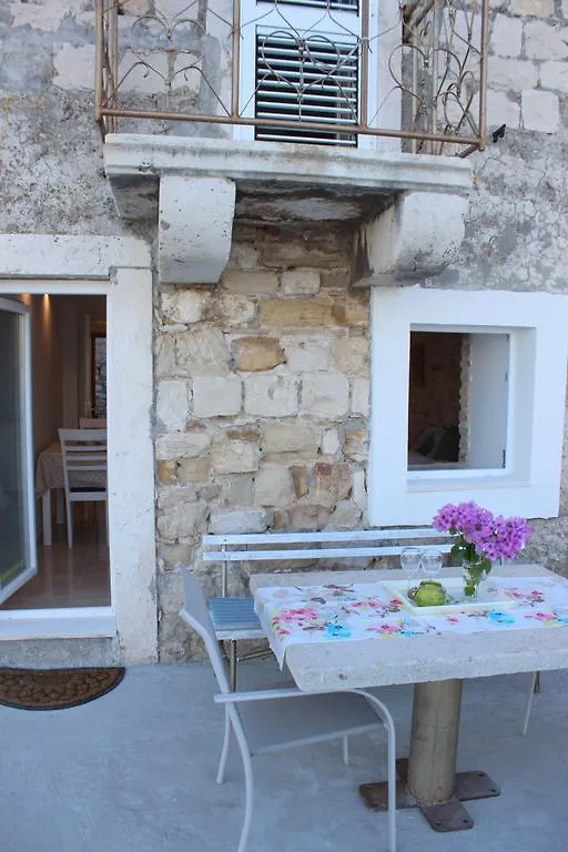 Apartment La Luna Kastela Croatia
